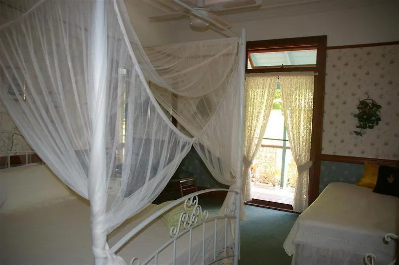 Riviera Bed & Breakfast Gold Coast